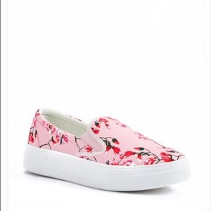 Just Fab Bouquetta Sneaker Size 6 1/2